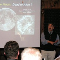 Dr Peter Shultz at AstroAssembly 2007