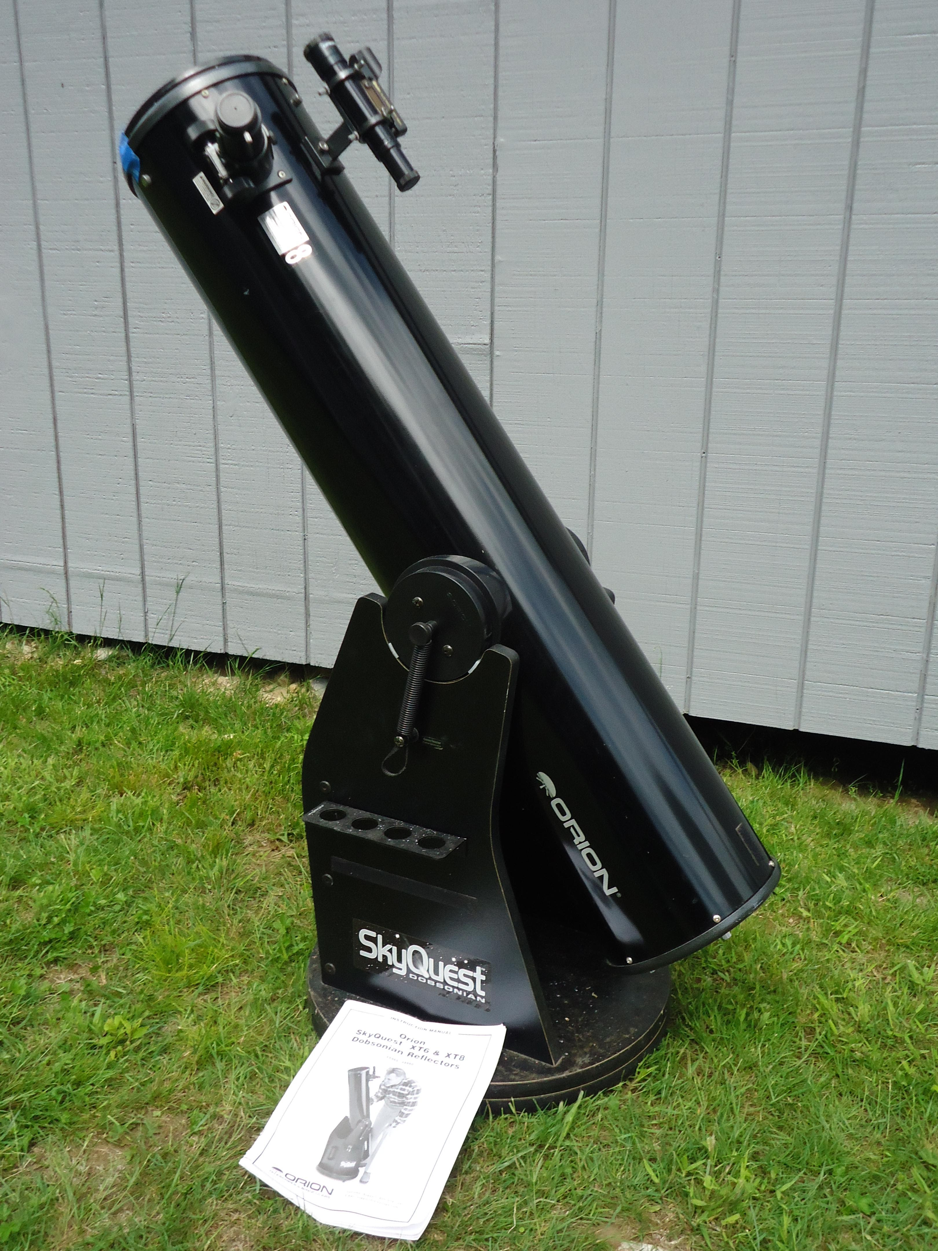 Orion SkyQuest 8-inch Dobsonian ReflectorOrion SkyQuest 8-inch Dobsonian Reflector